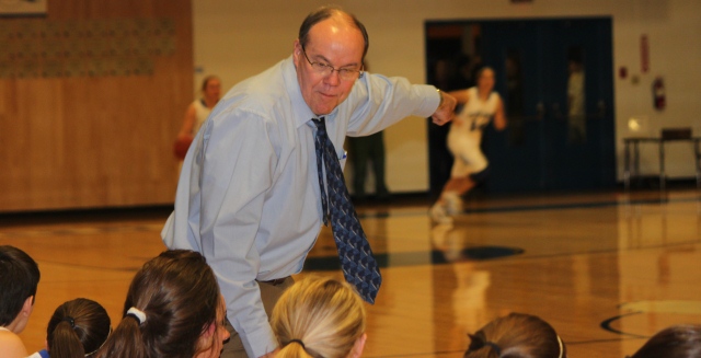 Women’s Basketball Opens Season in Union Classic