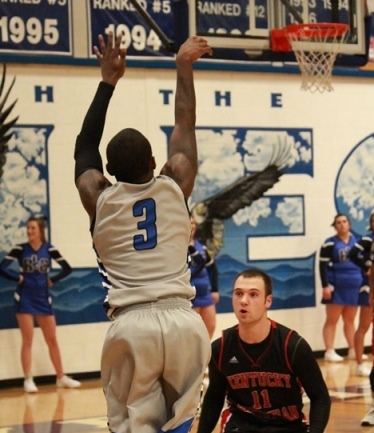 Eagles Move to 2-0 With Win Over KCU