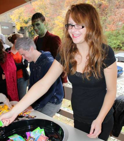 Alice Lloyd Hosts 4th Annual “Trunk or Treat” for Area Children