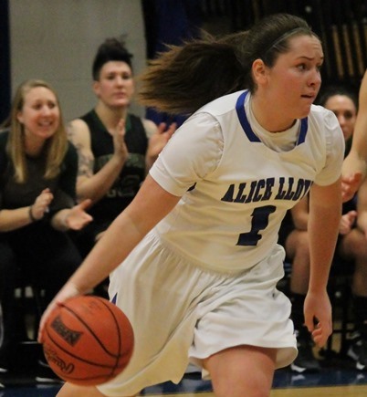 Lady Eagles Earn Weekend Sweep