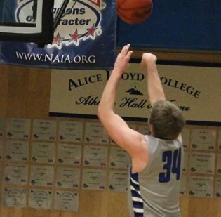 Eagles Fall at 16th Ranked Union