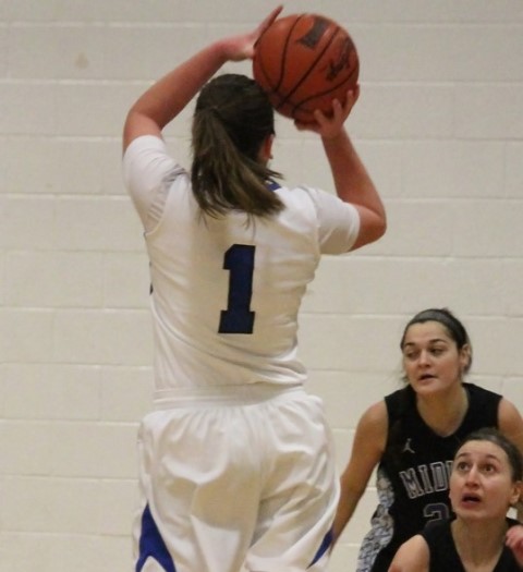 Lady Eagles Continue Hot Streak, Defeat Midway, 86-70