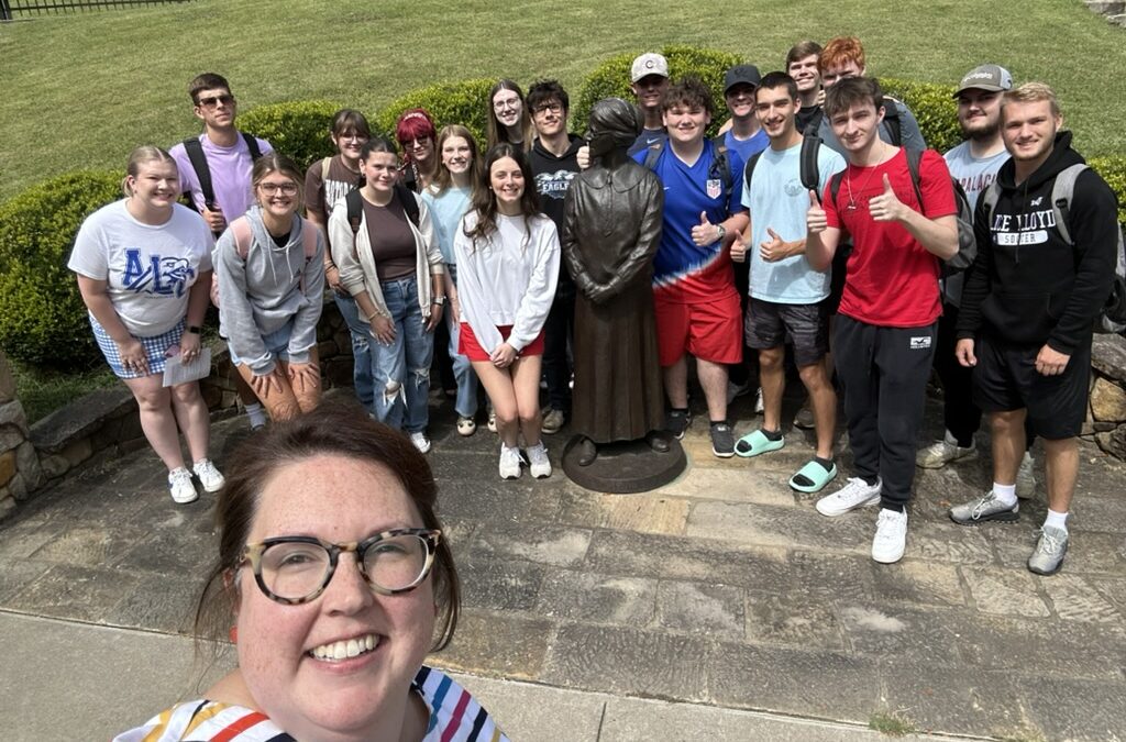 First-Year Foundations Students Explore Campus Resources